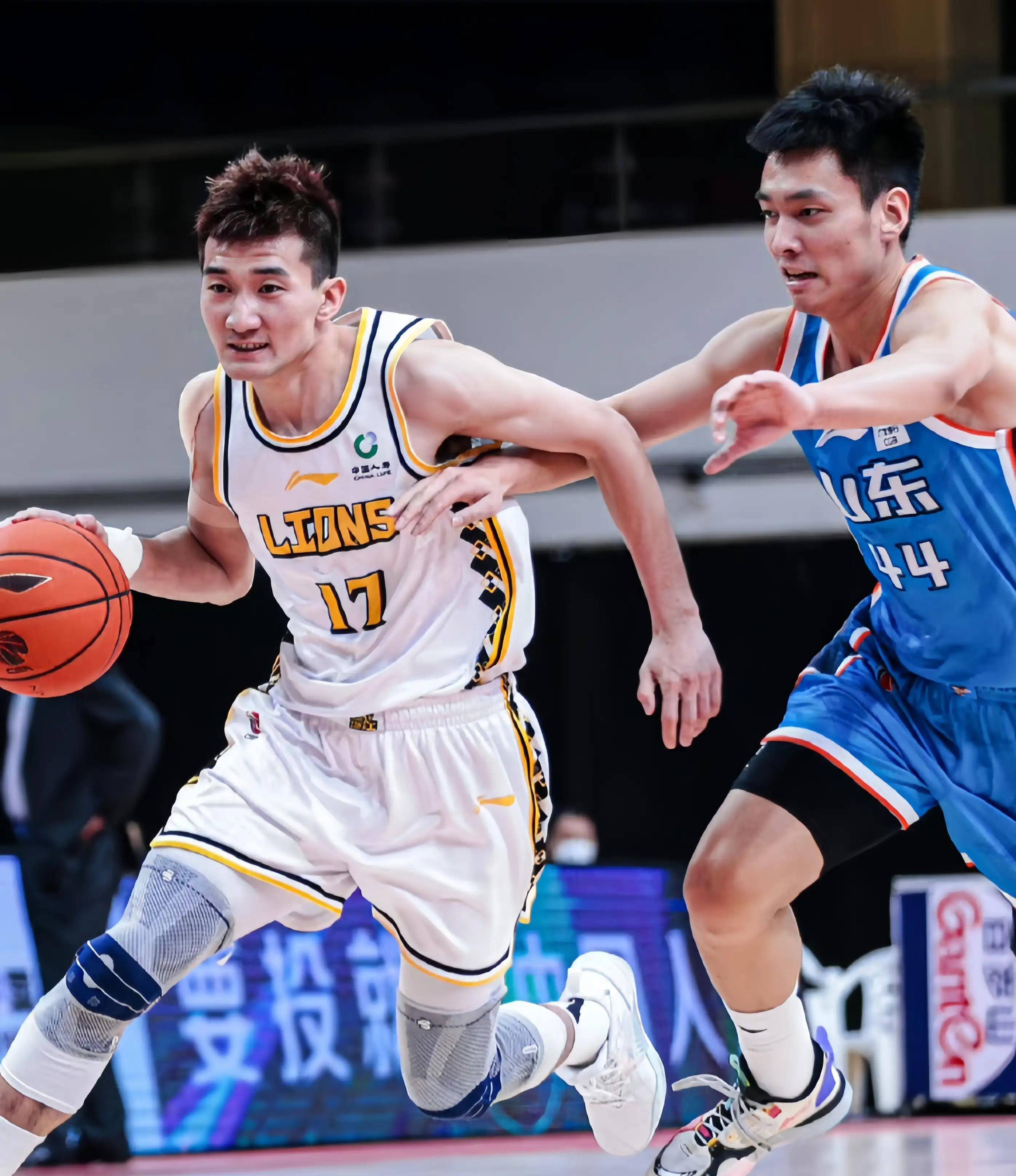 和球队的应 和球队的应