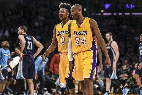 球场基础设 球场基础设